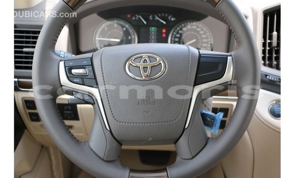 Buy Import Toyota Land Cruiser White Car in Import - Dubai in Agalega Islands Buy Import Toyota Land Cruiser White Car in Import - Dubai in Agalega Islands