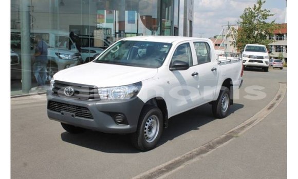 Buy Import Toyota Hilux White Car in Import - Dubai in Agalega Islands Buy Import Toyota Hilux White Car in Import - Dubai in Agalega Islands