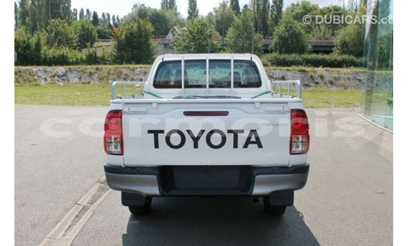 Buy Import Toyota Hilux White Car in Import - Dubai in Agalega Islands Buy Import Toyota Hilux White Car in Import - Dubai in Agalega Islands