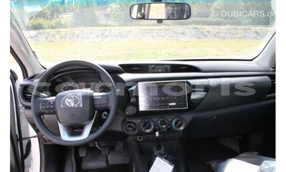 Buy Import Toyota Hilux White Car in Import - Dubai in Agalega Islands Buy Import Toyota Hilux White Car in Import - Dubai in Agalega Islands