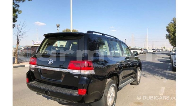 Big with watermark toyota land cruiser agalega islands import dubai 3208