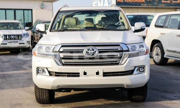 Buy Import Toyota Land Cruiser White Car in Import - Dubai in Agalega Islands Buy Import Toyota Land Cruiser White Car in Import - Dubai in Agalega Islands