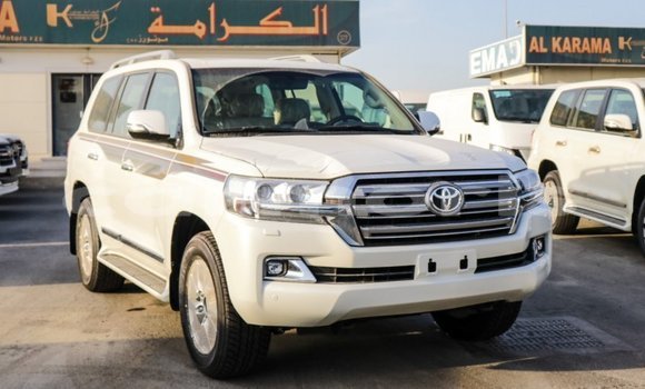 Buy Import Toyota Land Cruiser White Car in Import - Dubai in Agalega Islands Buy Import Toyota Land Cruiser White Car in Import - Dubai in Agalega Islands