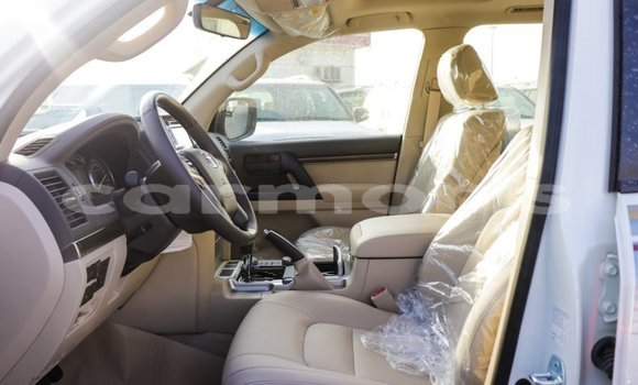 Buy Import Toyota Land Cruiser White Car in Import - Dubai in Agalega Islands Buy Import Toyota Land Cruiser White Car in Import - Dubai in Agalega Islands