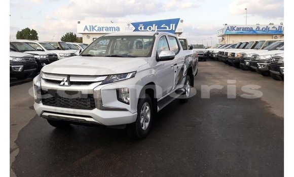 Acheter Import Voiture Mitsubishi L200 Blanc à Import - Dubai, Îles Agalega Acheter Import Voiture Mitsubishi L200 Blanc à Import - Dubai, Îles Agalega