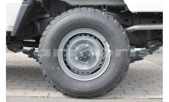 Buy Import Toyota Land Cruiser White Car in Import - Dubai in Agalega Islands Buy Import Toyota Land Cruiser White Car in Import - Dubai in Agalega Islands