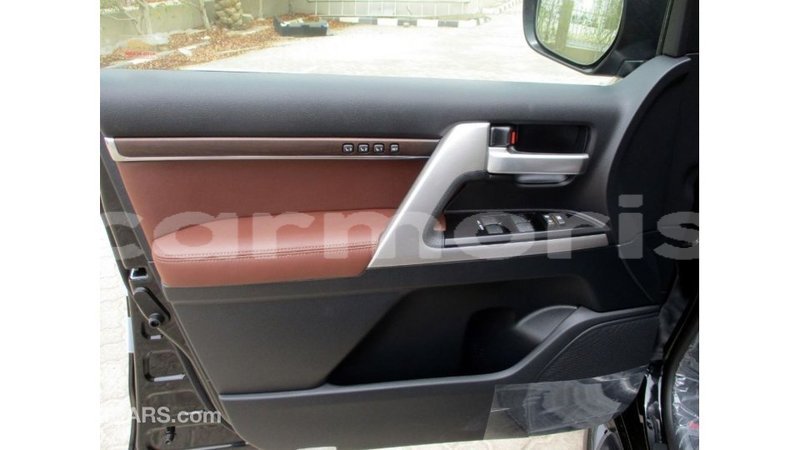 Big with watermark toyota land cruiser agalega islands import dubai 3233