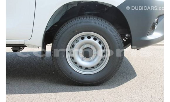 Buy Import Toyota Hilux White Car in Import - Dubai in Agalega Islands Buy Import Toyota Hilux White Car in Import - Dubai in Agalega Islands