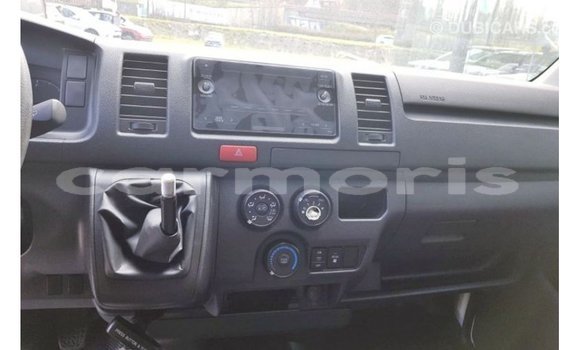 Buy Import Toyota Hiace White Car in Import - Dubai in Agalega Islands Buy Import Toyota Hiace White Car in Import - Dubai in Agalega Islands