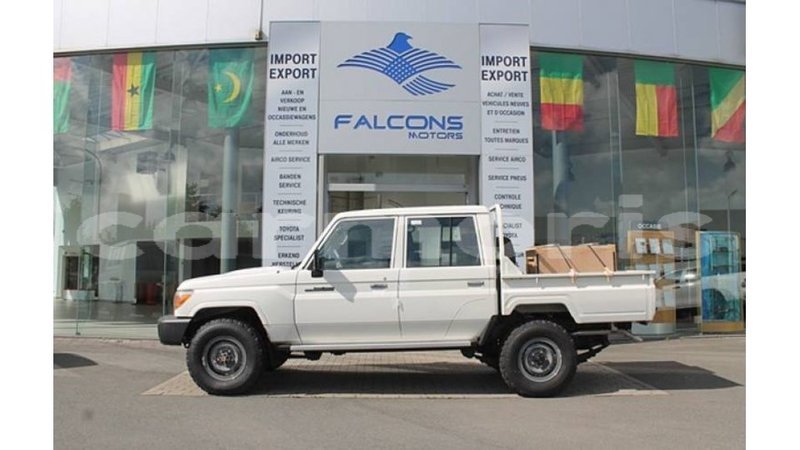 Big with watermark toyota land cruiser agalega islands import dubai 3243