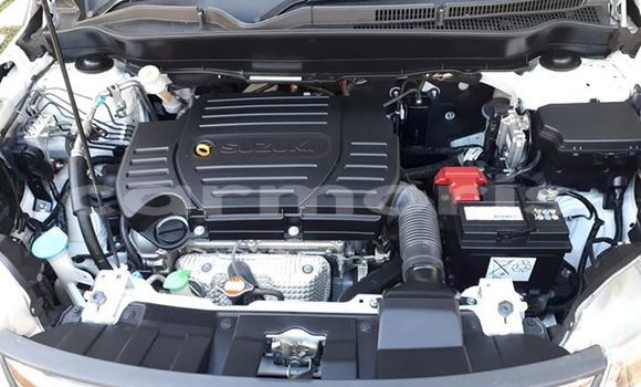 Buy Used Suzuki Vitara White Car in Rivière du Rempart in Rivière du Rempart District