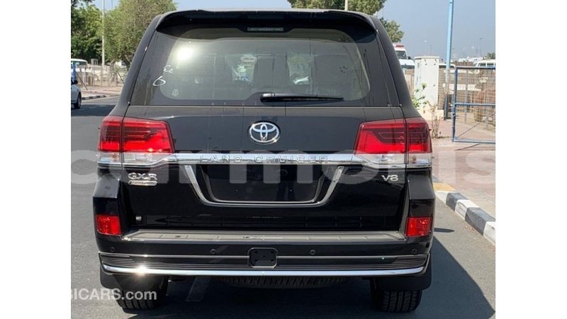 Big with watermark toyota land cruiser agalega islands import dubai 3252