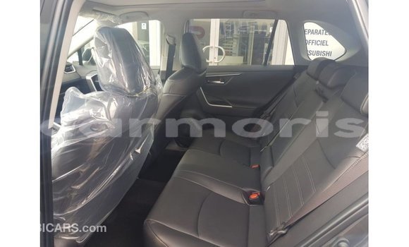 Buy Import Toyota HiAce Other Truck in Import - Dubai in Agalega Islands Buy Import Toyota HiAce Other Truck in Import - Dubai in Agalega Islands