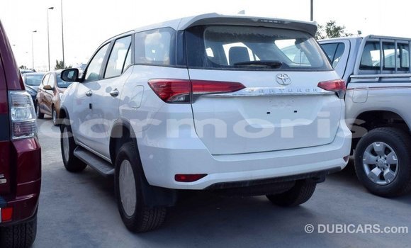Buy Import Toyota Fortuner White Car in Import - Dubai in Agalega Islands Buy Import Toyota Fortuner White Car in Import - Dubai in Agalega Islands