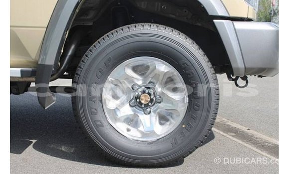 Buy Import Toyota Land Cruiser Beige Car in Import - Dubai in Agalega Islands Buy Import Toyota Land Cruiser Beige Car in Import - Dubai in Agalega Islands