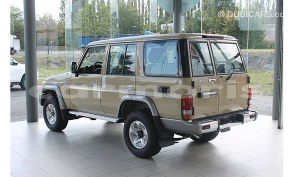 Buy Import Toyota Land Cruiser Beige Car in Import - Dubai in Agalega Islands Buy Import Toyota Land Cruiser Beige Car in Import - Dubai in Agalega Islands