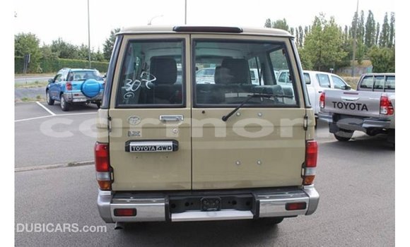 Buy Import Toyota Land Cruiser Beige Car in Import - Dubai in Agalega Islands Buy Import Toyota Land Cruiser Beige Car in Import - Dubai in Agalega Islands