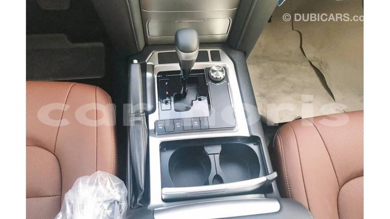 Big with watermark toyota land cruiser agalega islands import dubai 3267