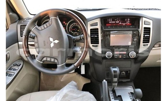 Buy Import Mitsubishi Pajero Black Car in Import - Dubai in Agalega Islands Buy Import Mitsubishi Pajero Black Car in Import - Dubai in Agalega Islands