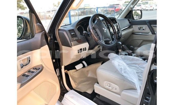 Buy Import Mitsubishi Pajero Black Car in Import - Dubai in Agalega Islands Buy Import Mitsubishi Pajero Black Car in Import - Dubai in Agalega Islands