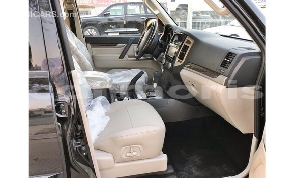 Buy Import Mitsubishi Pajero Black Car in Import - Dubai in Agalega Islands Buy Import Mitsubishi Pajero Black Car in Import - Dubai in Agalega Islands