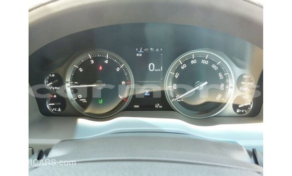 Acheter Import Voiture Toyota Land Cruiser Blanc à Import - Dubai, Îles Agalega Acheter Import Voiture Toyota Land Cruiser Blanc à Import - Dubai, Îles Agalega