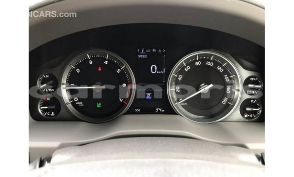 Acheter Import Voiture Toyota Land Cruiser Noir à Import - Dubai, Îles Agalega Acheter Import Voiture Toyota Land Cruiser Noir à Import - Dubai, Îles Agalega