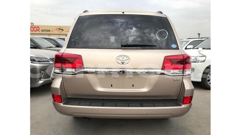Big with watermark toyota land cruiser agalega islands import dubai 3296
