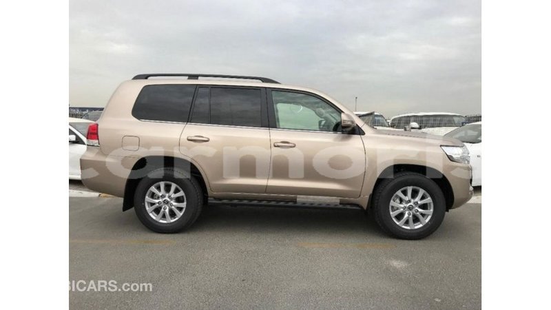 Big with watermark toyota land cruiser agalega islands import dubai 3296
