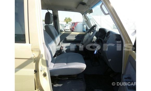 Buy Import Toyota Land Cruiser Beige Car in Import - Dubai in Agalega Islands Buy Import Toyota Land Cruiser Beige Car in Import - Dubai in Agalega Islands