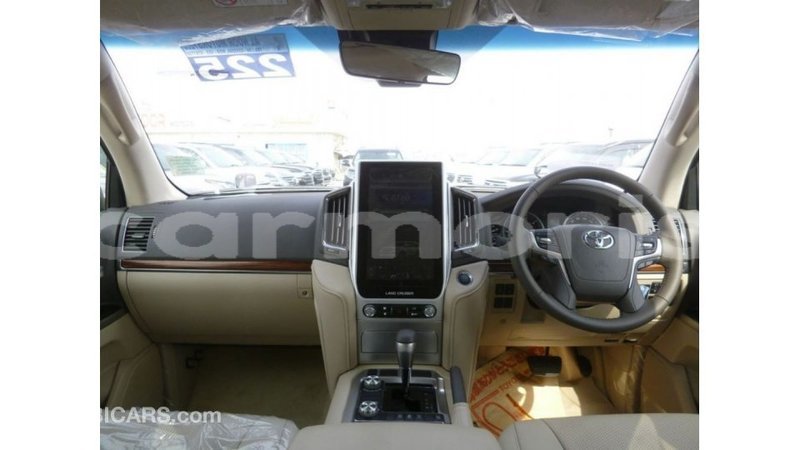 Big with watermark toyota land cruiser agalega islands import dubai 3303