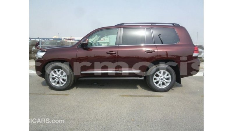 Big with watermark toyota land cruiser agalega islands import dubai 3303
