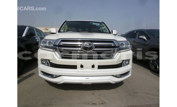 Buy Import Toyota Land Cruiser White Car in Import - Dubai in Agalega Islands Buy Import Toyota Land Cruiser White Car in Import - Dubai in Agalega Islands