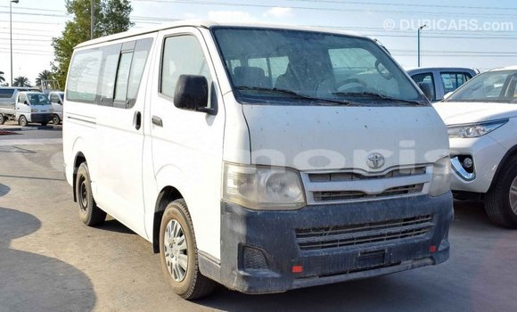 Buy Import Toyota Hiace White Car in Import - Dubai in Agalega Islands Buy Import Toyota Hiace White Car in Import - Dubai in Agalega Islands