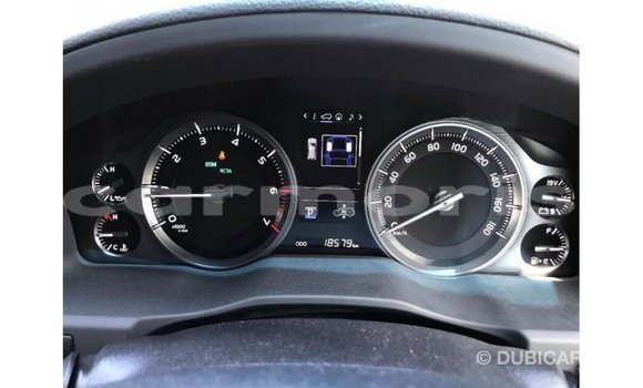 Acheter Import Voiture Toyota Land Cruiser Blanc à Import - Dubai, Îles Agalega Acheter Import Voiture Toyota Land Cruiser Blanc à Import - Dubai, Îles Agalega