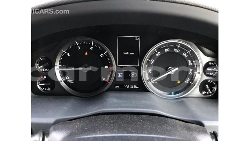 Big with watermark toyota land cruiser agalega islands import dubai 3312