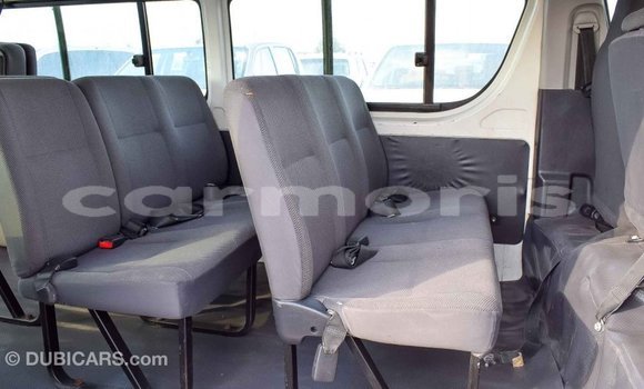 Buy Import Toyota Hiace White Car in Import - Dubai in Agalega Islands Buy Import Toyota Hiace White Car in Import - Dubai in Agalega Islands