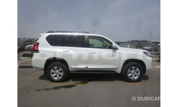 Acheter Import Voiture Toyota Prado Blanc à Import - Dubai, Îles Agalega Acheter Import Voiture Toyota Prado Blanc à Import - Dubai, Îles Agalega