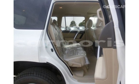 Acheter Import Voiture Toyota Prado Blanc à Import - Dubai, Îles Agalega Acheter Import Voiture Toyota Prado Blanc à Import - Dubai, Îles Agalega