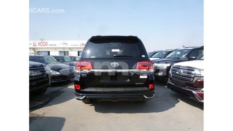Big with watermark toyota land cruiser agalega islands import dubai 3325