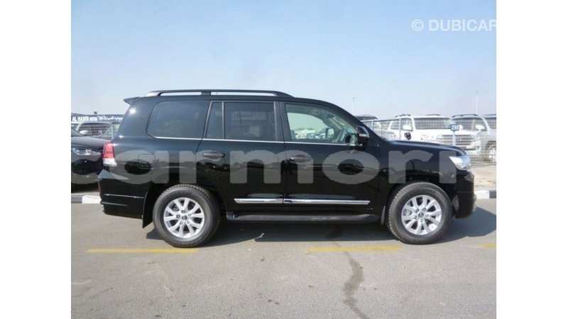 Big with watermark toyota land cruiser agalega islands import dubai 3325