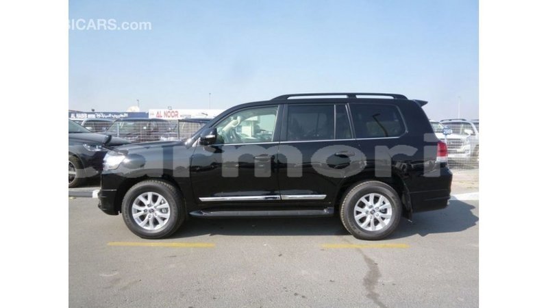 Big with watermark toyota land cruiser agalega islands import dubai 3325