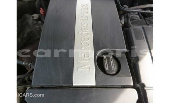 Acheter Import Voiture Mercedes-Benz 190 Bleu à Import - Dubai, Îles Agalega Acheter Import Voiture Mercedes-Benz 190 Bleu à Import - Dubai, Îles Agalega