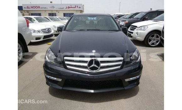 Buy Import Mercedes-Benz 190 Black Car in Import - Dubai in Agalega Islands Buy Import Mercedes-Benz 190 Black Car in Import - Dubai in Agalega Islands