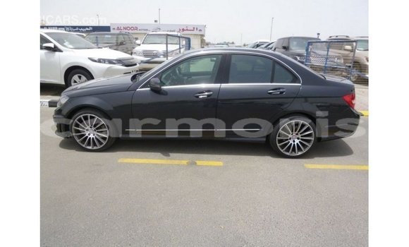 Buy Import Mercedes-Benz 190 Black Car in Import - Dubai in Agalega Islands Buy Import Mercedes-Benz 190 Black Car in Import - Dubai in Agalega Islands