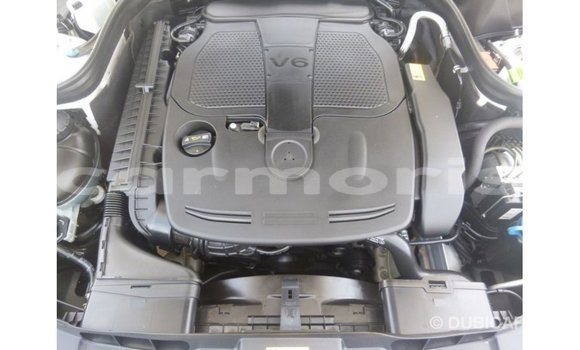 Buy Import Mercedes-Benz 190 White Car in Import - Dubai in Agalega Islands Buy Import Mercedes-Benz 190 White Car in Import - Dubai in Agalega Islands