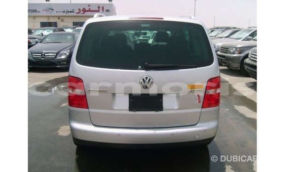 Acheter Import Voiture Volkswagen Touran Autre à Import - Dubai, Îles Agalega Acheter Import Voiture Volkswagen Touran Autre à Import - Dubai, Îles Agalega