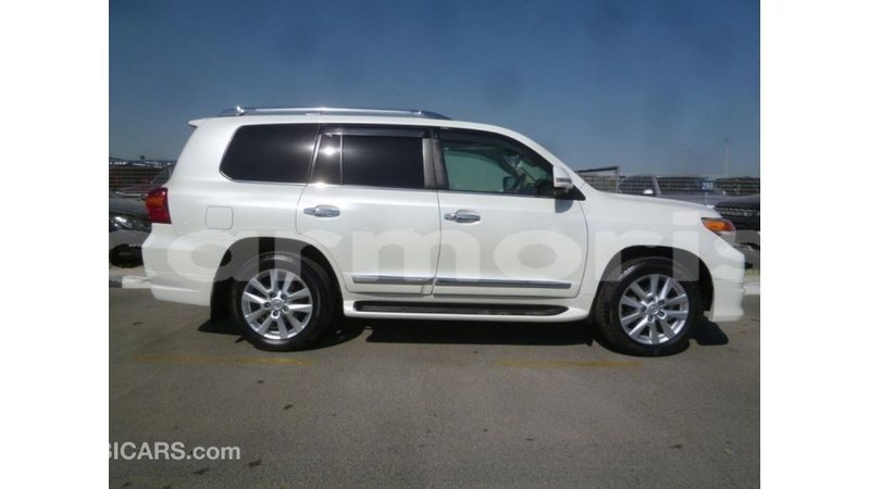 Big with watermark toyota land cruiser agalega islands import dubai 3341