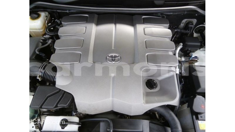 Big with watermark toyota land cruiser agalega islands import dubai 3341