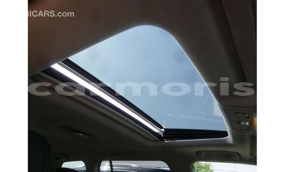 Acheter Import Voiture Toyota Land Cruiser Blanc à Import - Dubai, Îles Agalega Acheter Import Voiture Toyota Land Cruiser Blanc à Import - Dubai, Îles Agalega